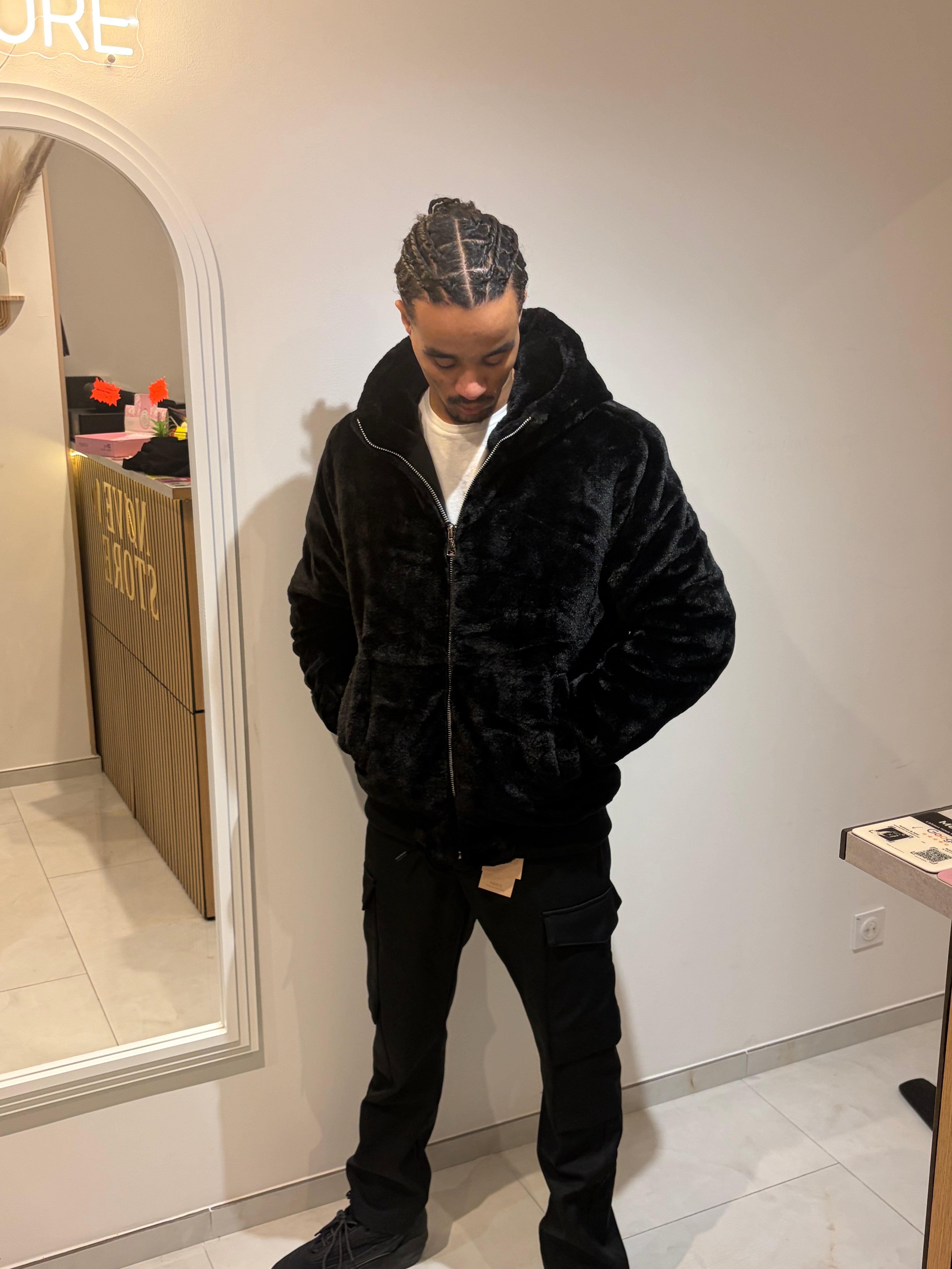 Veste Fausse Fourrure Noire à Capuche